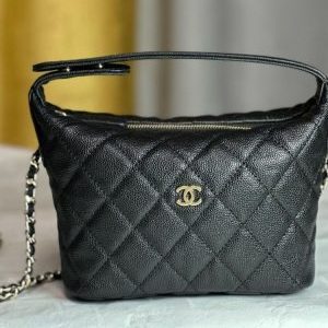 Chanel Coco Caviar Quilted Hobo Bags 21.5cm
