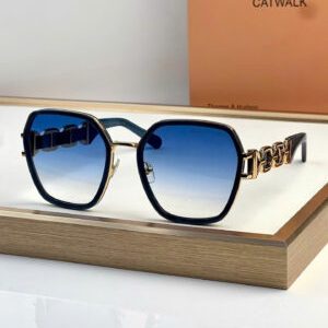 Louis Vuitton Women’s Sunglasses Z4063E