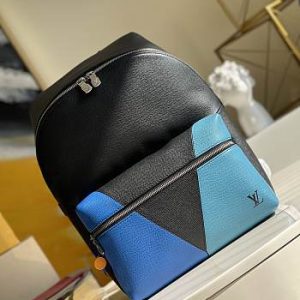 Louis Vuitton Discovery Backpack Taiga Leather 37m