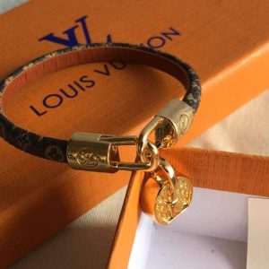 Louis Vuitton Monogram Charm M6451F