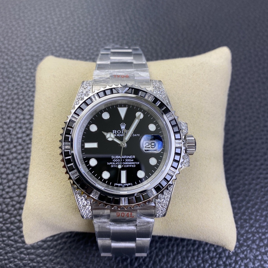 Rolex Unworn Submariner 40mm 116619LB 40MM