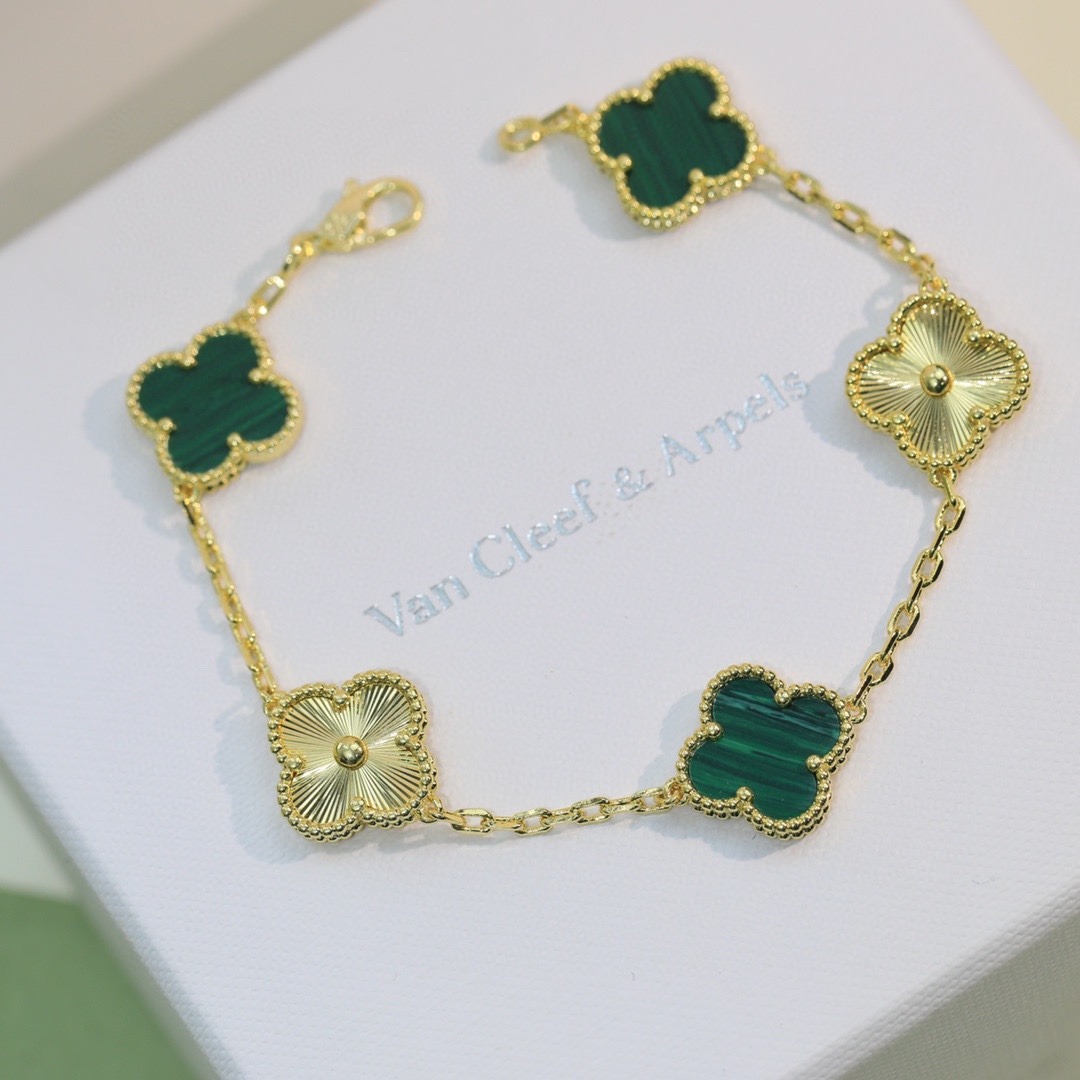 Van Cleef & Arpels Flower Four-Leaf Clover Green Five-Flower Bracelet
