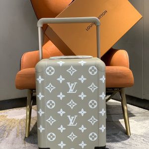 Colestore Louis Vuitton Monogram Horizon 55 Green 55x38x21 cm