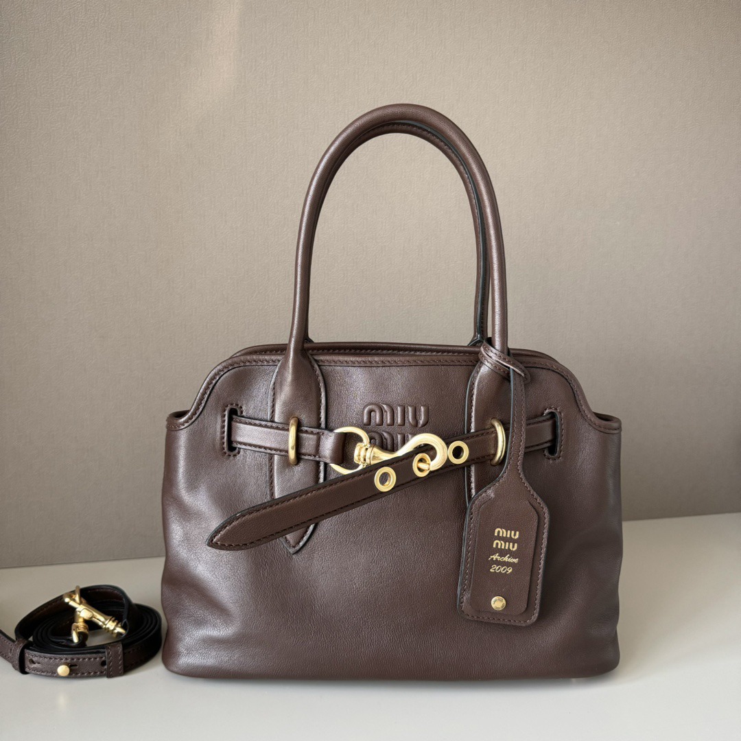 Colestore Miu Miu Briarwood Aventure Nappa Leather Bag 22x30x10cm