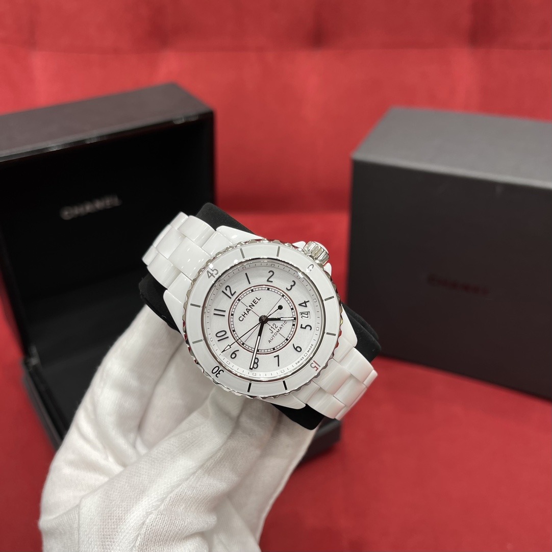 Colestore Chanel J12 watch Calibre 12.1, 38 mm - White ceramic