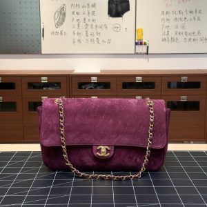 Colestore Chanel Fall Winter 2026 Pre-Collection  Maxi Flap bag   Suede Calfskin & Gold-Tone Metal  Burgundy  19.5 x 32 x 10cm