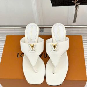 Louis Vuitton LV Logo Thong Sandal 5cm