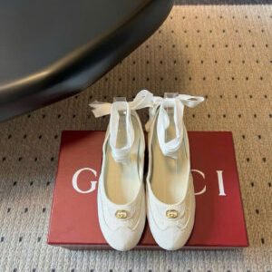 Gucci Women’s Shift Ballerina Flat in GG Canvas