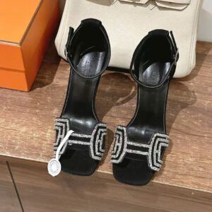 Hermès Joy Sandal Amarante Suede Leather 10.5cm