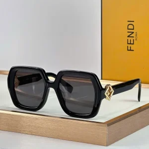 Fendi Women's Sunglasses FD40139