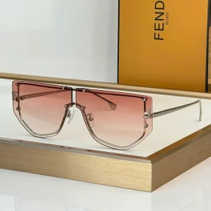 Fendi Women's Sunglasses FF40096