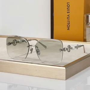 Louis Vuitton Women's Sunglasses Z3407U